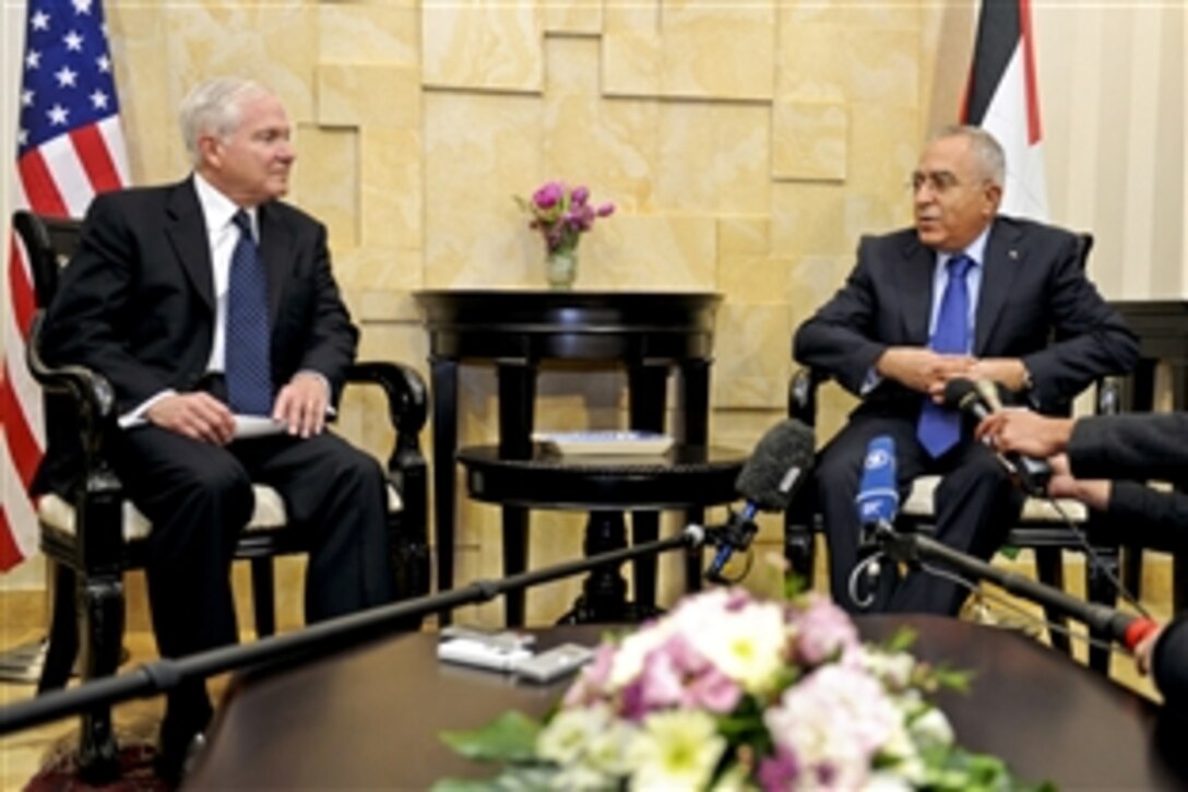 U.S. Defense Secretary Robert M. Gates meets with Palestenian Prime Minister Salam Fayyad at his office in Ramallah, West Bank, March 25, 2011.