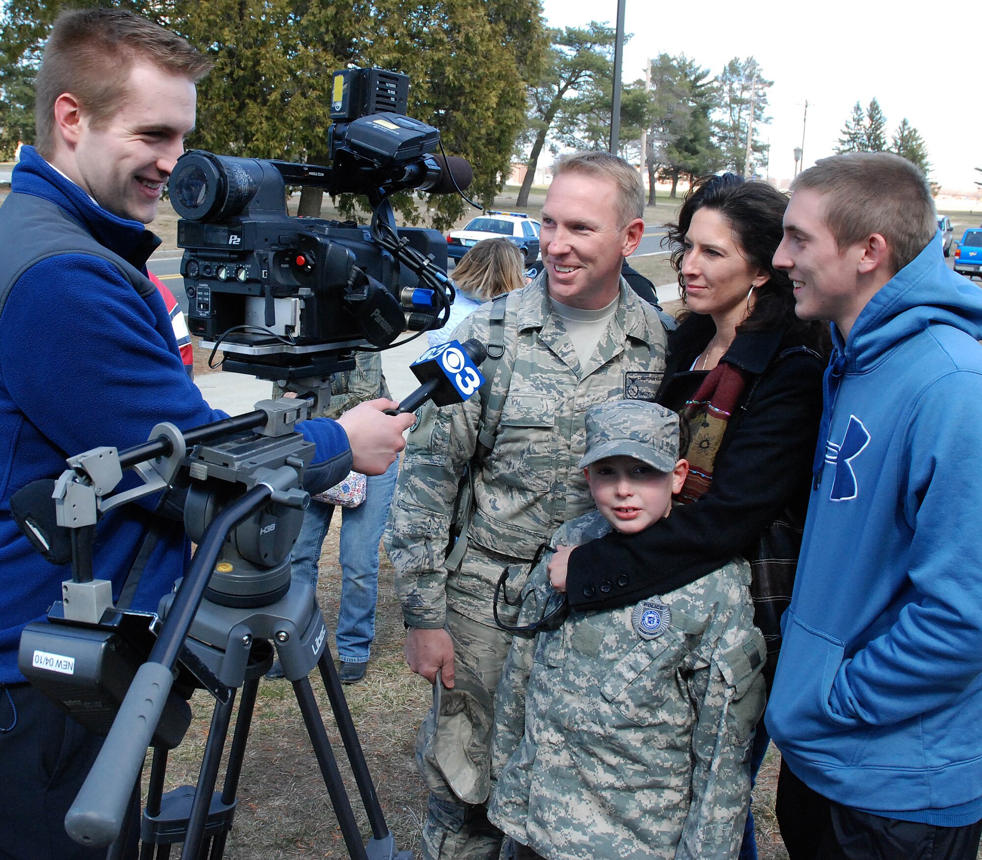 Security Forces from the 439th Airlift Wing were greeted by almost 100 family and fellow reservists as they came home from a 180-day-tour in Afghanistan. Their bus was escorted to the teary-eyed and enthusiastic crowd near the Security Forces building at Westover by the Chicopee Police Department. (US Air Force photo/Master Sgt. Andrew Biscoe)