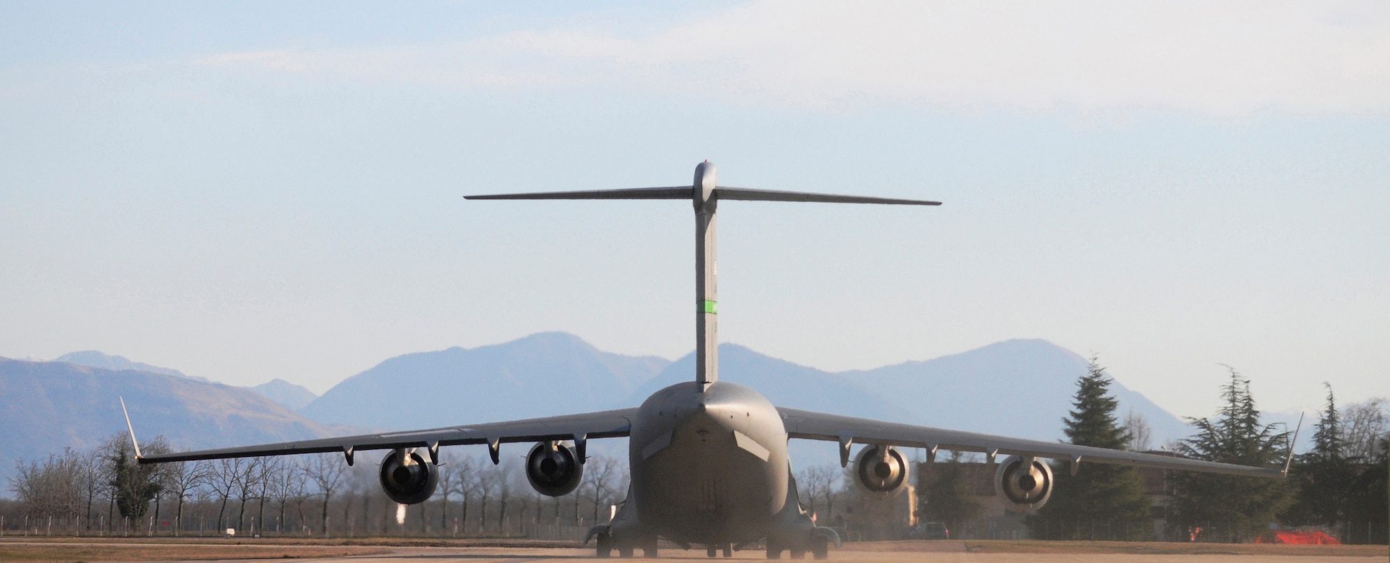 Photo essay: Joint Base Lewis-McChord C-17 lands at Aviano for