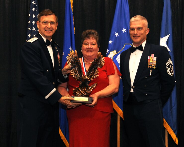 Congratulations to Valerie Owens, 4th Logistics Readiness Squadron, for winning the 9th Air Force Junior Civilian of the Year award during a ceremony at Moody Air Force Base, Ga., March 10, 2011. (U.S. Air Force photo/Airman 1st Class Benjamin Wiseman)