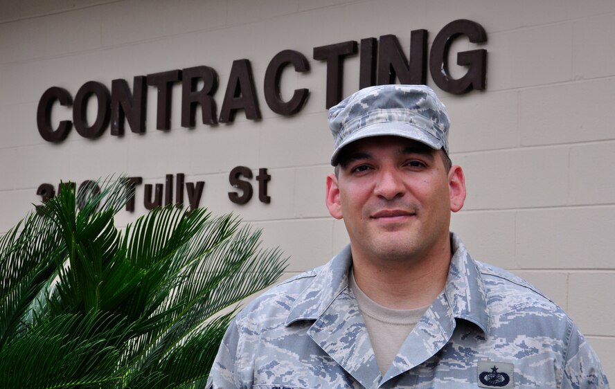 Tech. Sgt. Ranell Oyola, 1st Special Operations Contracting Squadron NCO in charge of the contingency cell, was selected for this week's Tip of the Spear spotlight at Hurlburt Field, Fla., March 30, 2011. (U.S. Air Force photo by Staff Sgt. William Banton / RELEASED) 
