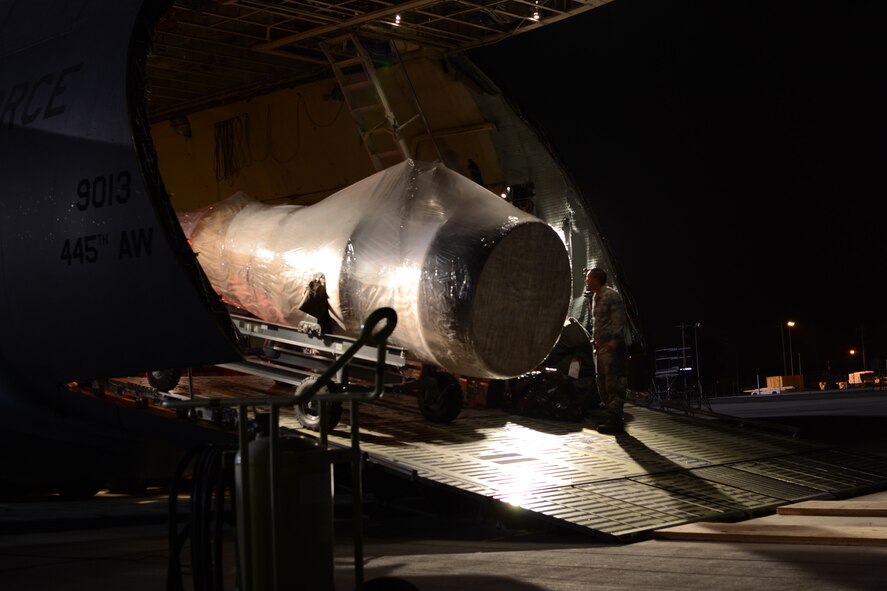 WRIGHT-PATTERSON AIR FORCE BASE, Ohio – A 445th Airlift Wing C-5 Galaxy flown by the 89th Airlift Squadron delivered support equipment belonging to the 552nd Air Control Wing from Tinker Air Force Base, Okla., to Rota Naval Air Station, Spain, in support of Operation Odyssey Dawn March 22. The 445th’s C-5 was one of four C-5s tasked to transport the equipment and ground crew from Oklahoma to Spain. (U.S. Air Force photo/Senior Master Sgt. Michael Kalbfleisch)