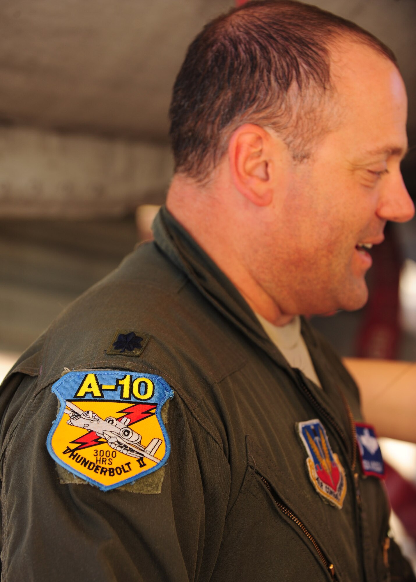 DAVIS-MONTHAN AIR FORCE BASE, Ariz. - Lt. Col. Andrew Kapuscak, pilot and commander of the 355th Training Squadron, returns from a sortie sporting a special patch on his uniform on the flight line here April 27. The patch advertises that he has flown 3,000 miles in his career. (U.S. Air Force photo/Airman 1st Class Jerilyn Quintanilla) 