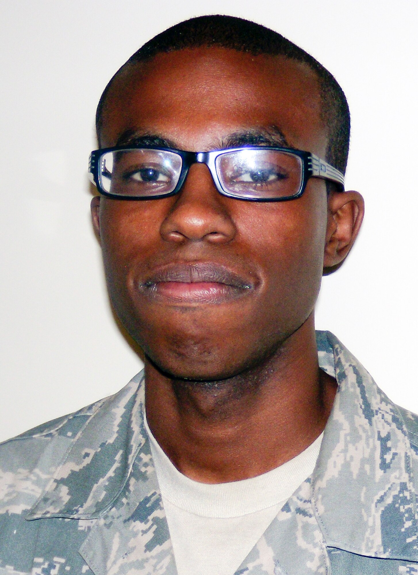 (US Air Force photo by Airmen 1st Class Samuel Taylor)

