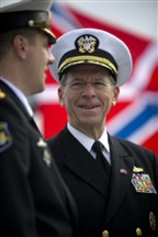 Chairman of the Joint Chiefs of Staff Adm. Mike Mullen, U.S. Navy, tours the Russian corvette Steregushchiy in Petersburg, Russia, on May 7, 2011.  Mullen is on a three-day trip to the country to meet with Chief of the General Staff of the Armed Forces of Russia Gen. Nikolai Makarov.  