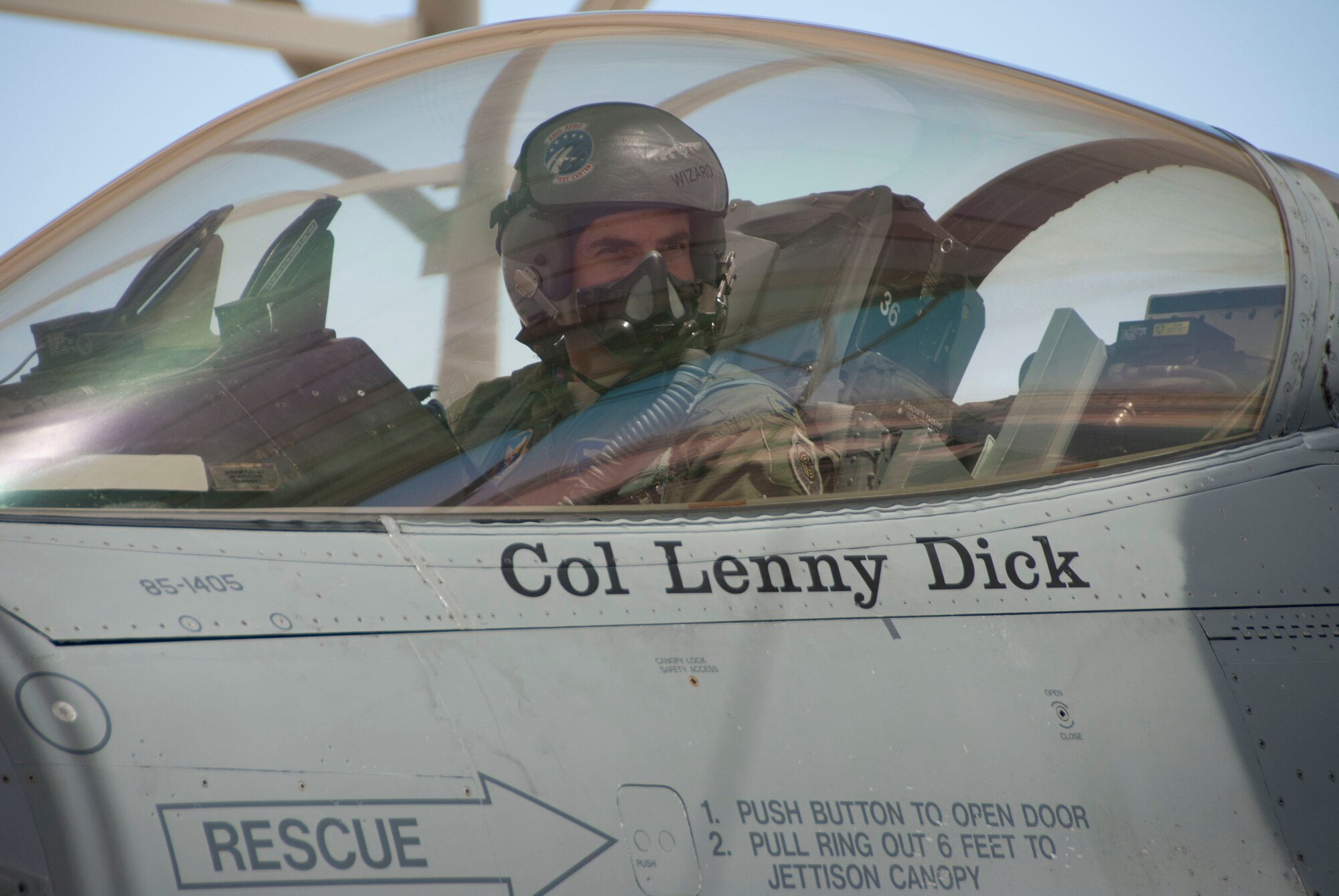 Col. Lenny Dick parks his F-16 Fighting Falcon on the 162nd Fighter Wing flightline at Tucson International Airport after completing his 5,000th F-16 flying hour May 9. The vice commander of the Air National Guard Air Force Reserve Command Test Center here is the fourth person to reach 5,000 F-16 hours. (U.S. Air Force photo/Master Sgt. Dave Neve)