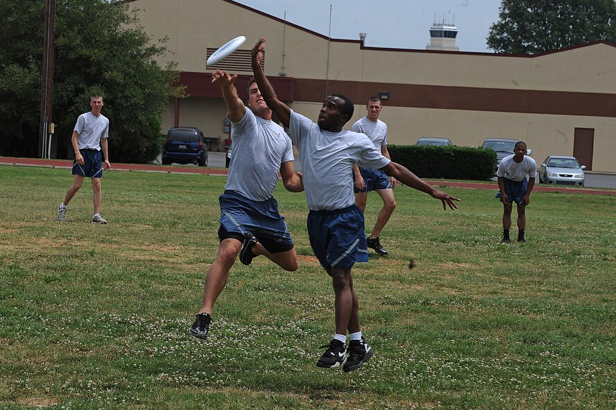 Airmen of the 26th Operational Weather Squadron play ultimate frisbee at the Barksdale Fitness Center on Barksdale Air Force Base, La., May 11. Ultimate frisbee is one of the many physical activities that the Barksdale Fitness Center has to offer. The fitness center hours are 4 a.m. to midnight Monday through Friday, 8 a.m. to 6 p.m. on Saturday and 10 a.m. to 6 p.m. on Sunday. (U.S. Air Force photo/Airman 1st Class Micaiah Anthony)(RELEASED)