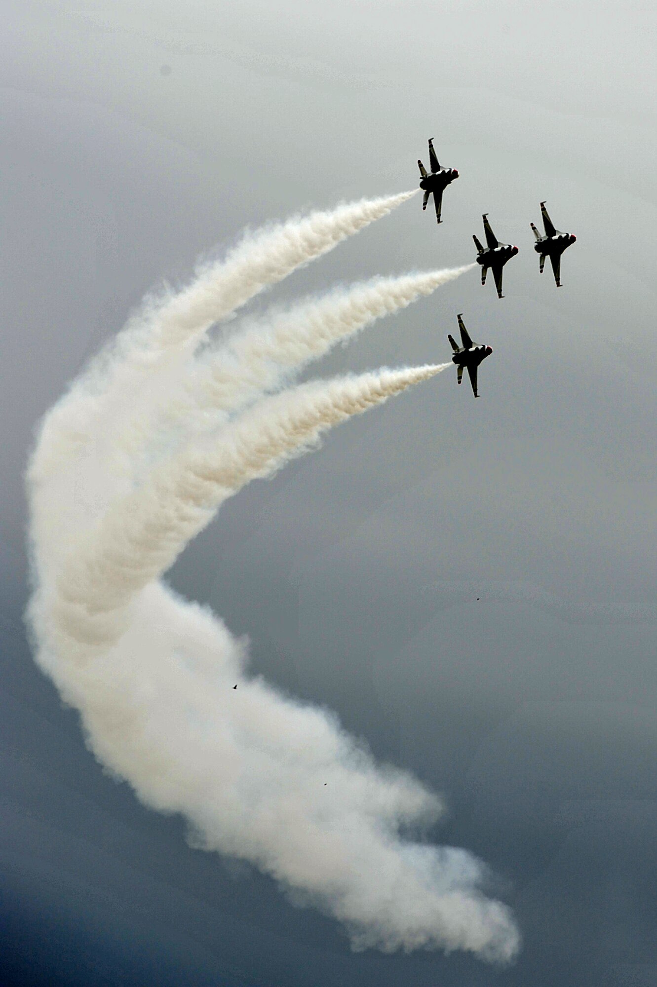 The U.S. Air Force Air Demonstration Squadron, Thunderbirds, perform precision aerial maneuvers during the “AirPower over Hampton Roads” Open House at Langley Air Force Base, Va., May 13, 2011.The Thunderbirds headlined the open house, demonstrating the capabilities of high-performance aircraft to the Hampton Roads area. (U.S. Air Force photo by Airman 1st Class Camilla Griffin/RELEASED)