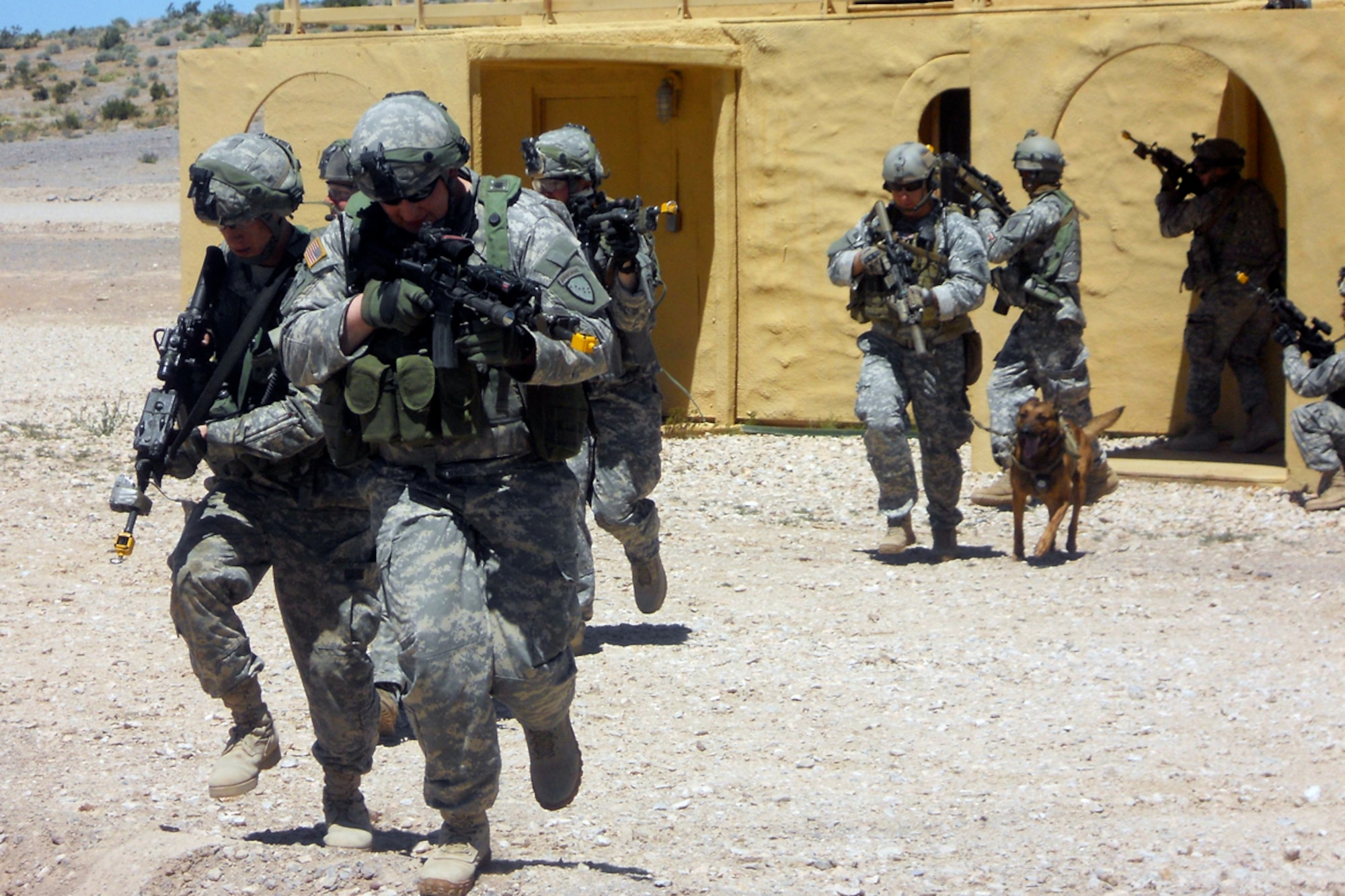 Alaska Army National Guardsman from C Troop, 1st Squadron, 297th Battlefield Surveillance Brigade, train at the National Training Center, Fort Irwin, Calif., while assisting an active-duty unit prepare for a deployment. (Photo by Command Sgt. Maj. Clinton K. Brown II, 1-297th)