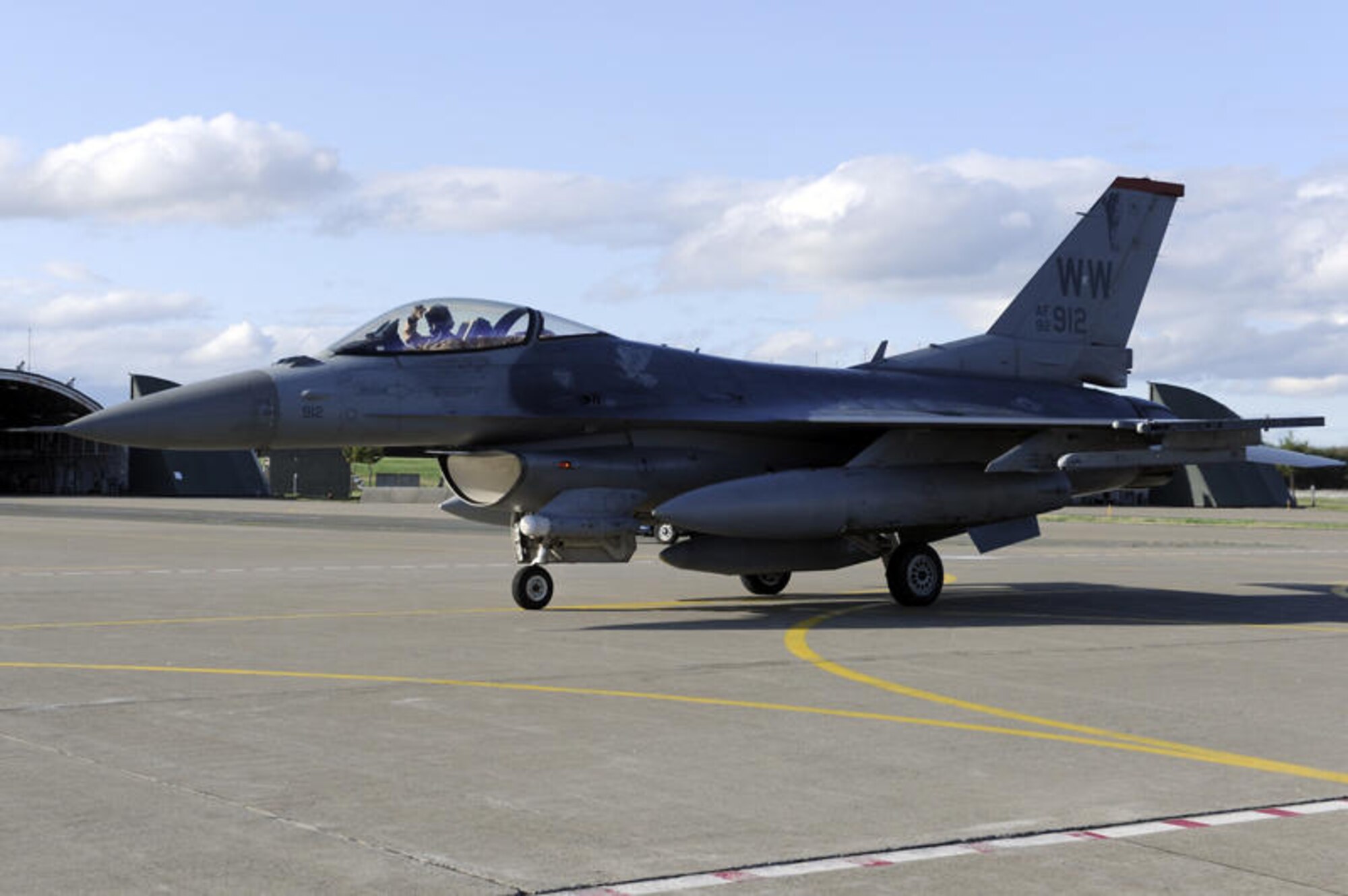 MISAWA AIR BASE, Japan -- A pilot with the 13th Fighter Squadron taxis on the flightline May 13. The 13th FS returned from a seven-and-a-half month deployment to Balad, Iraq. (U.S. Air Force photo/Staff Sgt. Marie Brown/Released)