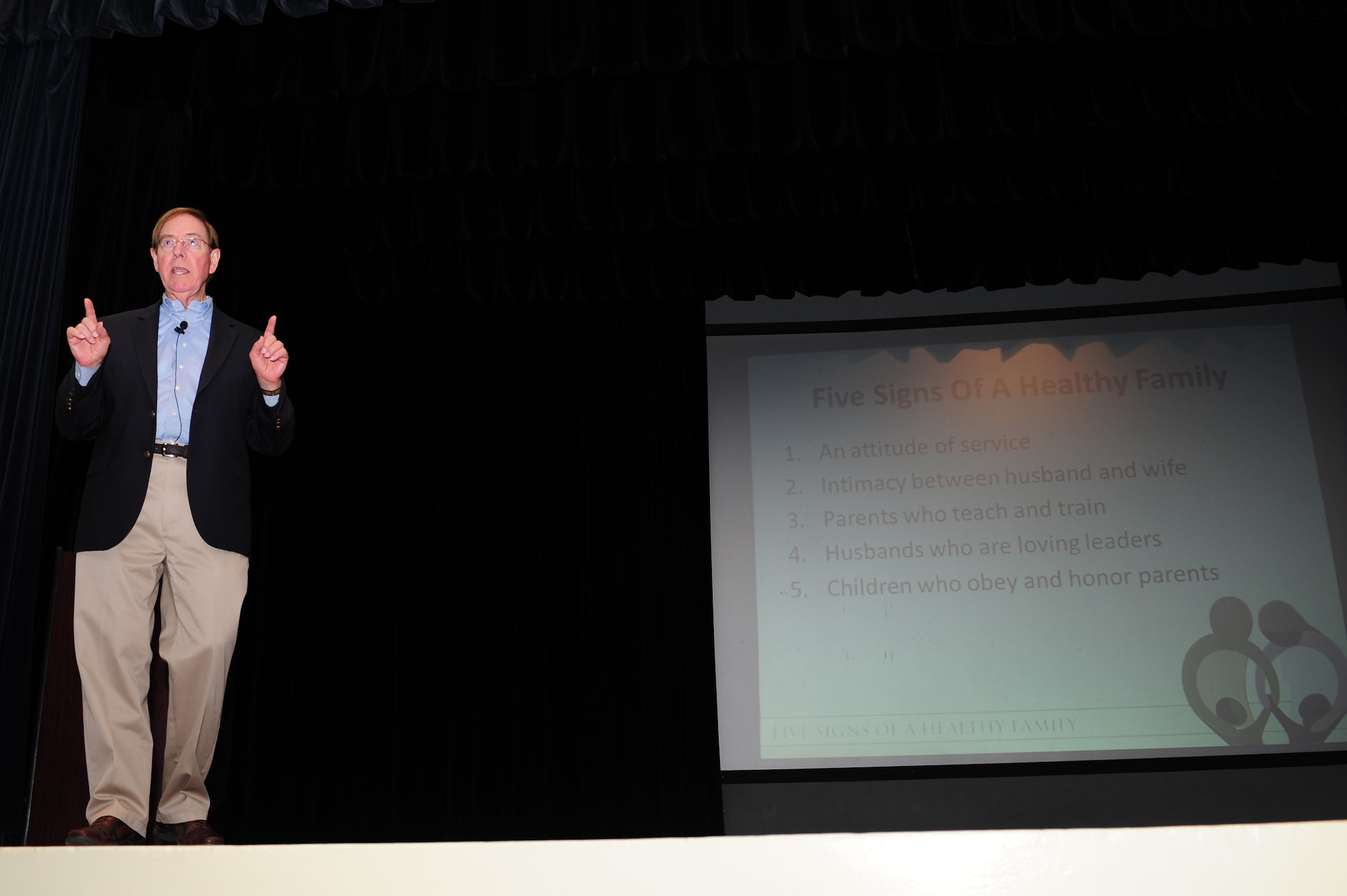 SEYMOUR JOHNSON AIR FORCE BASE, N.C. - Dr. Gary Chapman speaks to members of the base on the Five Signs of a Healthy Family during a presentation here, May 17, 2011. During the seminar, Dr. Chapman explained that an attitude of service, intimacy between husband and wife, parents who teach and train, husbands who are loving leaders and children who obey and honor their parents were signs of a healthy family. Dr. Chapman is a Winston-Salem native that travels around the world helping improve family life and marriage. (U.S. Air Force photo/Senior Airman Rae Perry)(RELEASED)