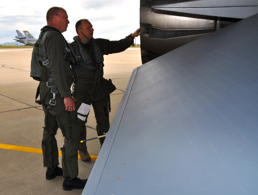 (U.S Air Force photo/Airman Crystal Charriere) 