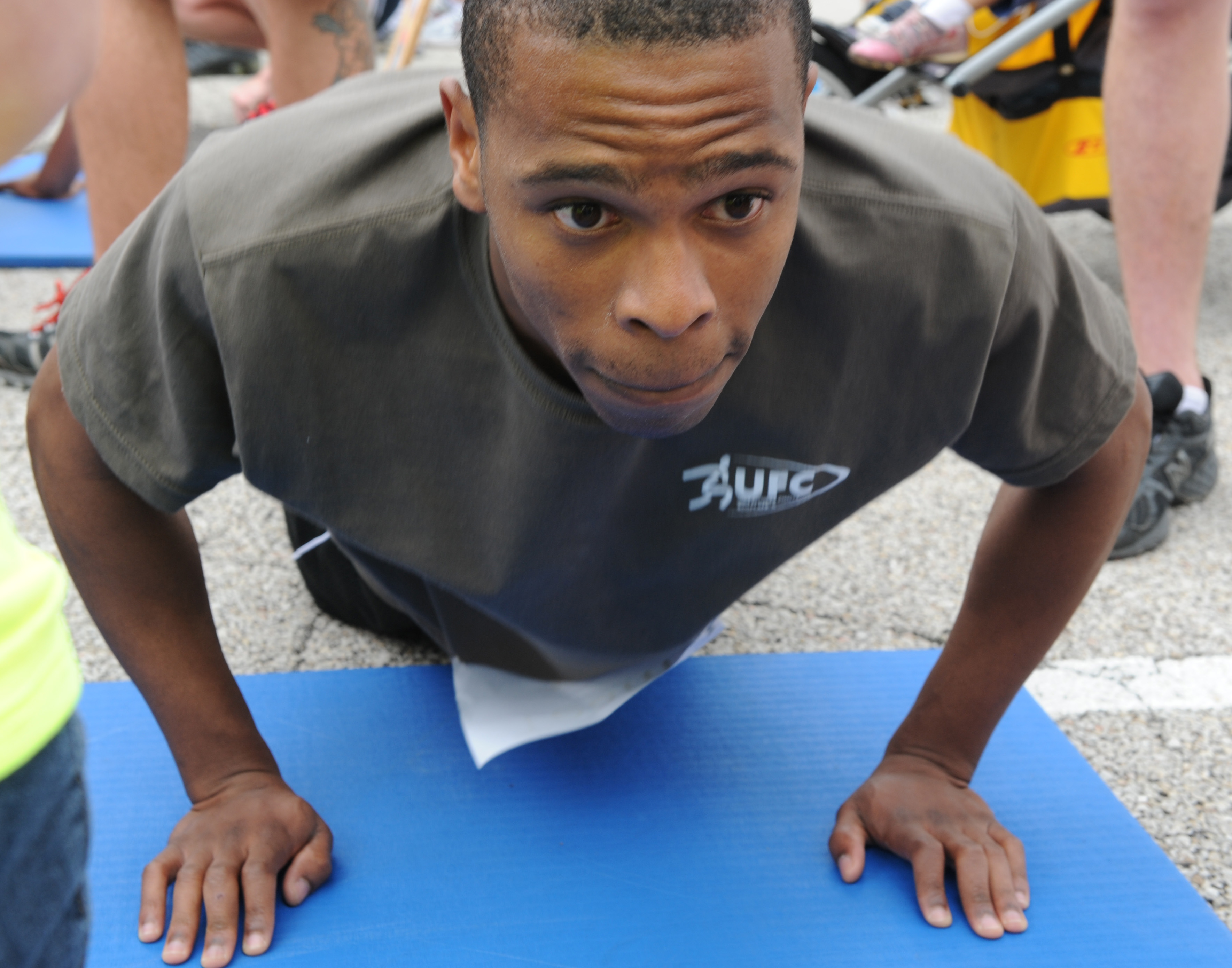 Fitness Challenge tests Airmen's strength, endurance > Scott Air Force ...