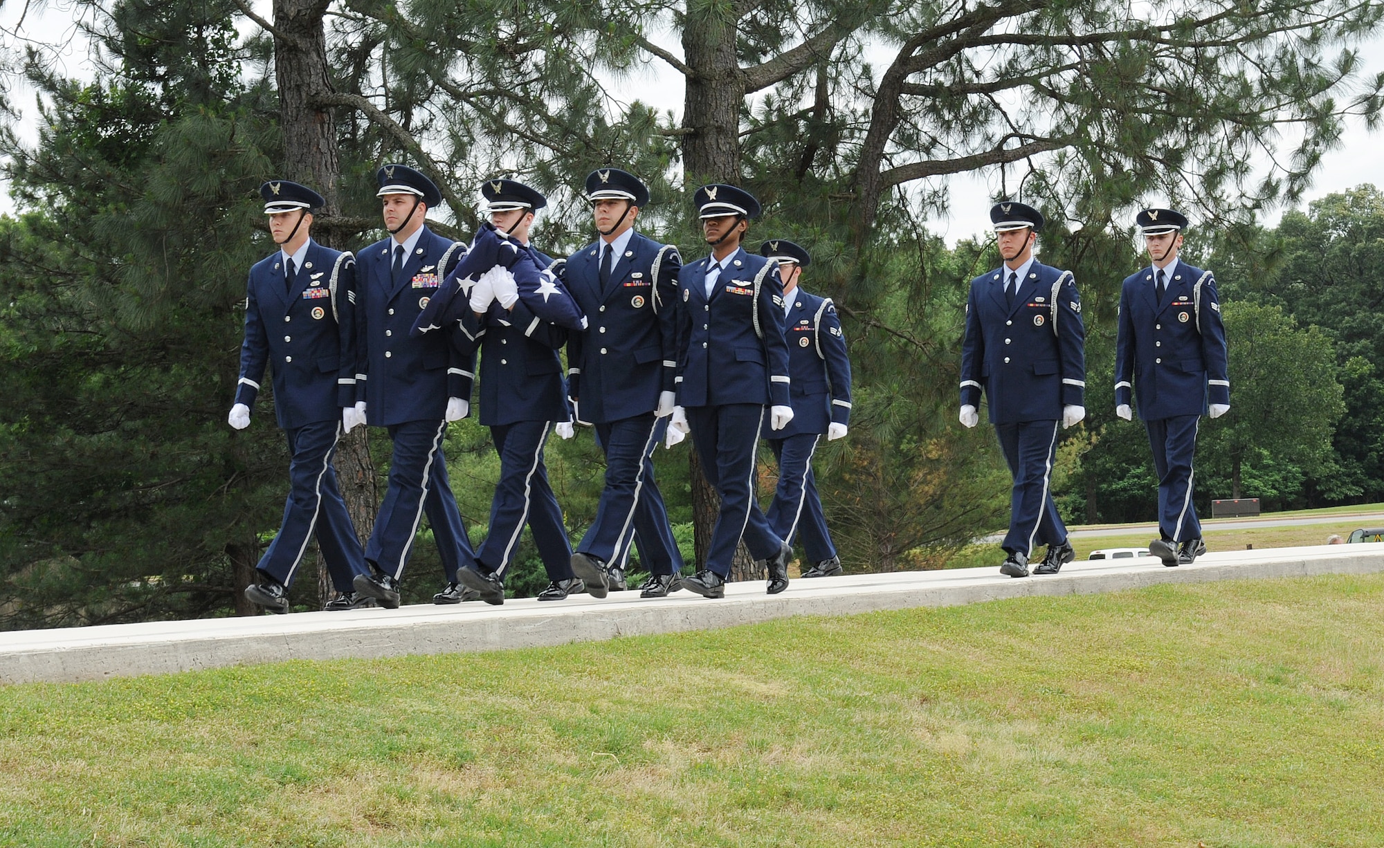 Base honor guard members “retire the colors” during a Memorial Day retreat ceremony May 26, 2011, at Little Rock Air Force Base, Ark. The ceremony was a chance for Airmen and community members to honor the military men and women who have fallen through the years. (U.S. Air Force photo/Airman 1st Class Ellora Stewart)