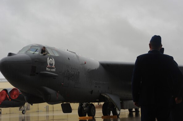 MINOT AIR FORCE BASE, N.D. -- Col. James Dawkins, 5th Bomb Wing commander, witnesses the unveiling of his name on the side of a B-52H Stratofortress at Minot Air Force Base, N.D., May 31. Colonel Dawkins is the 51st commander of the 5th Bomb Wing “Warbirds.” The change-of-command ceremony is one of the Air Force’s time-honored traditions. (U.S. Air Force photo by Airman 1st Class Aaron-Forrest Wainwright) 