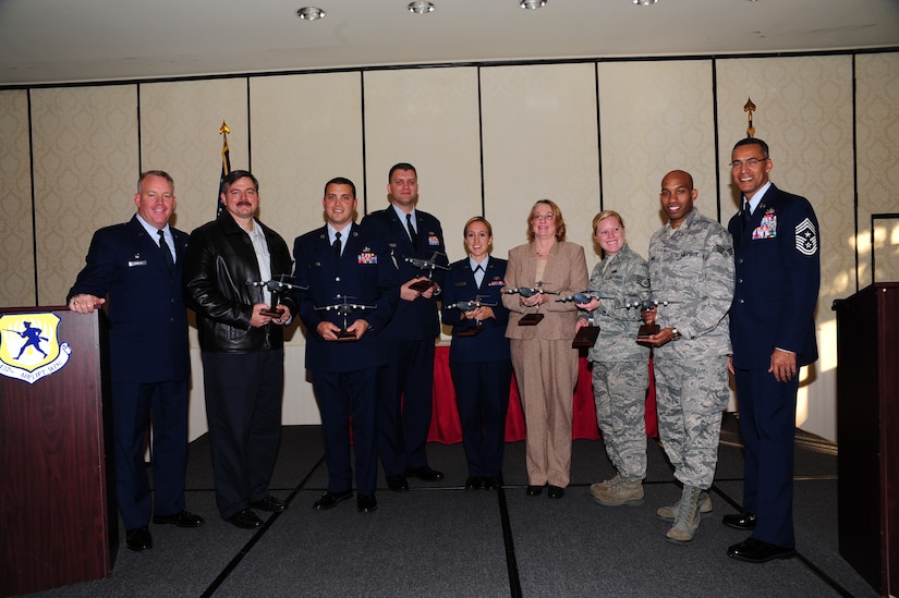 437th Airlift Wing quarterly awards > Joint Base Charleston > News