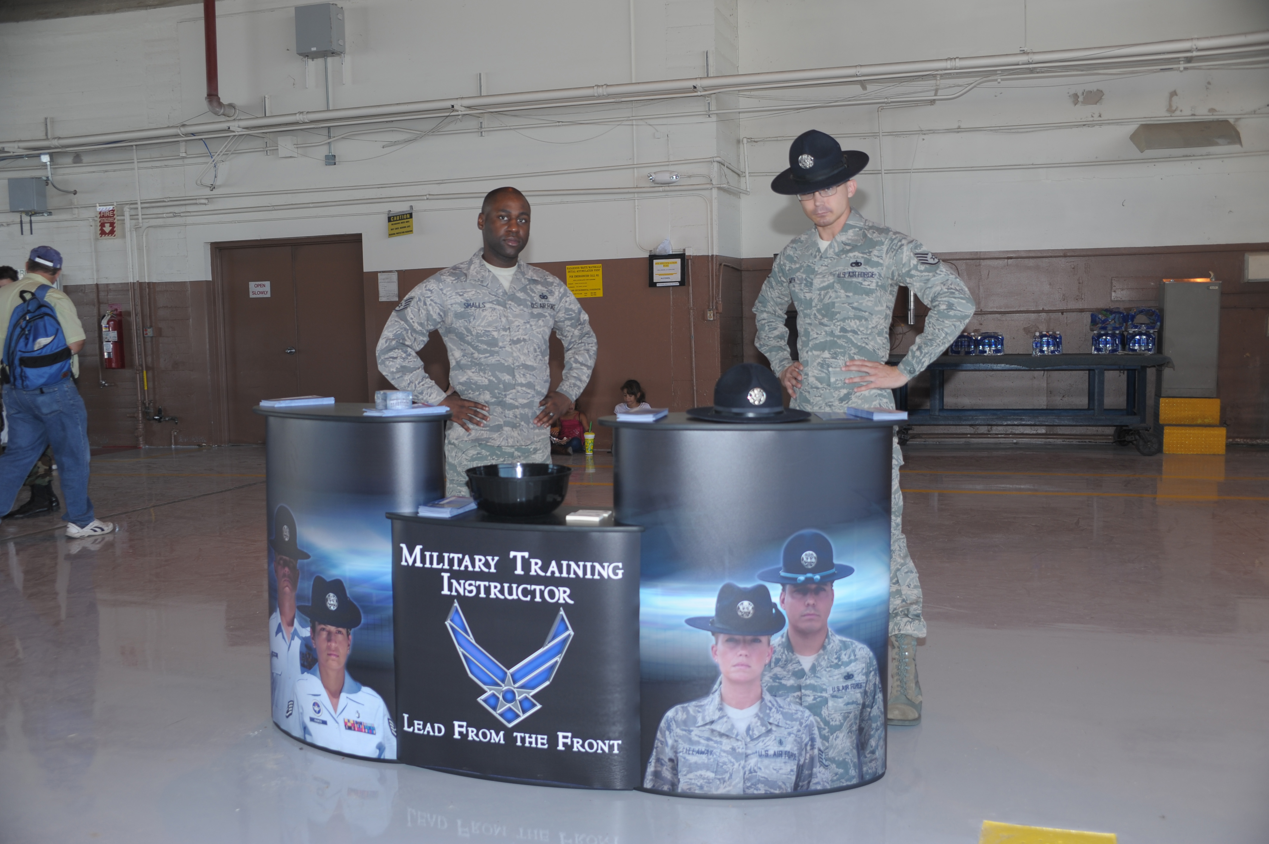 lackland afb military clothing sales