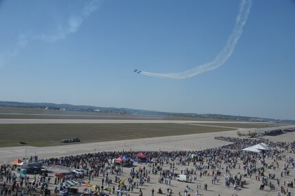 A record crowd of 150,000 attended the 2011 Randolph Air Force Base Airshow Oct. 30. Headlining this year's event were the U.S. Navy Blue Angels. (U.S. Air Force photo/Joel Martinez)