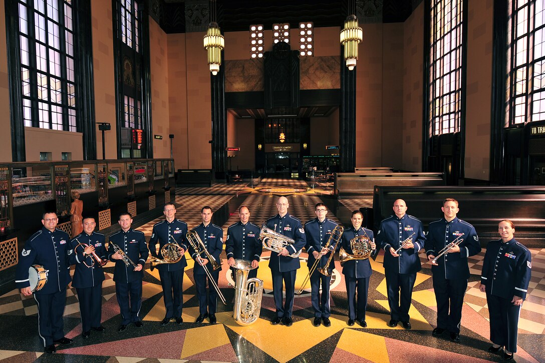 Photo of the Brass in Blue Brass Ensemble, USAF Heartland of America Band