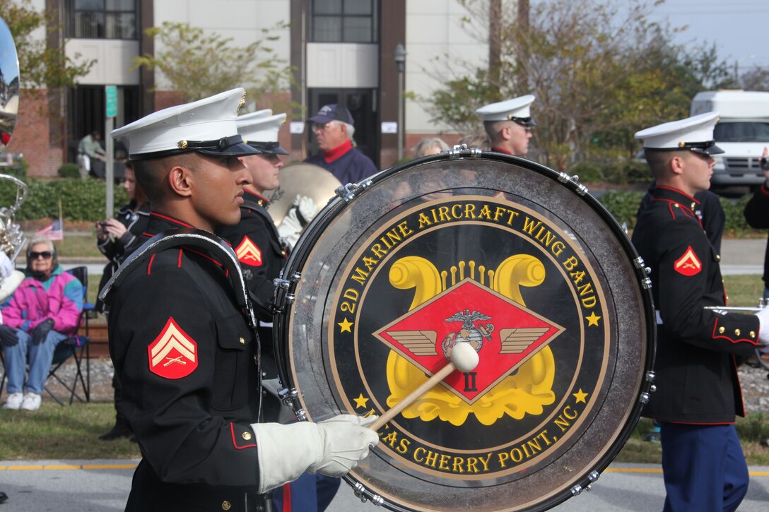 Veterans day parade logan ohio