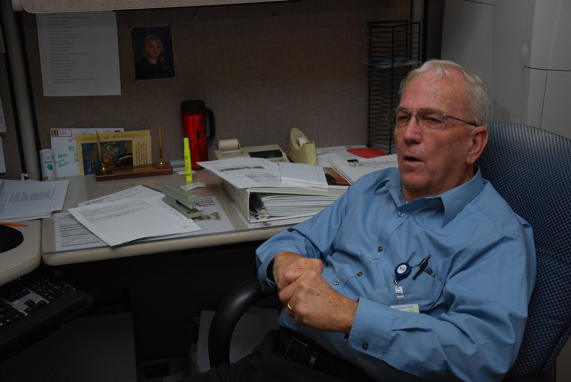 Wayne Fowler, 82nd Civil Engineering Squadron Environmental Consultant, explains Sheppard Air Force Base’s efforts to protect the environment Nov. 1, 2011. The Texas Commission on Environmental Quality has recognized Sheppard as a platinum member in the Clean Texas program since April 2009. (U.S. Air Force photo/Capt. Brittany Martin)