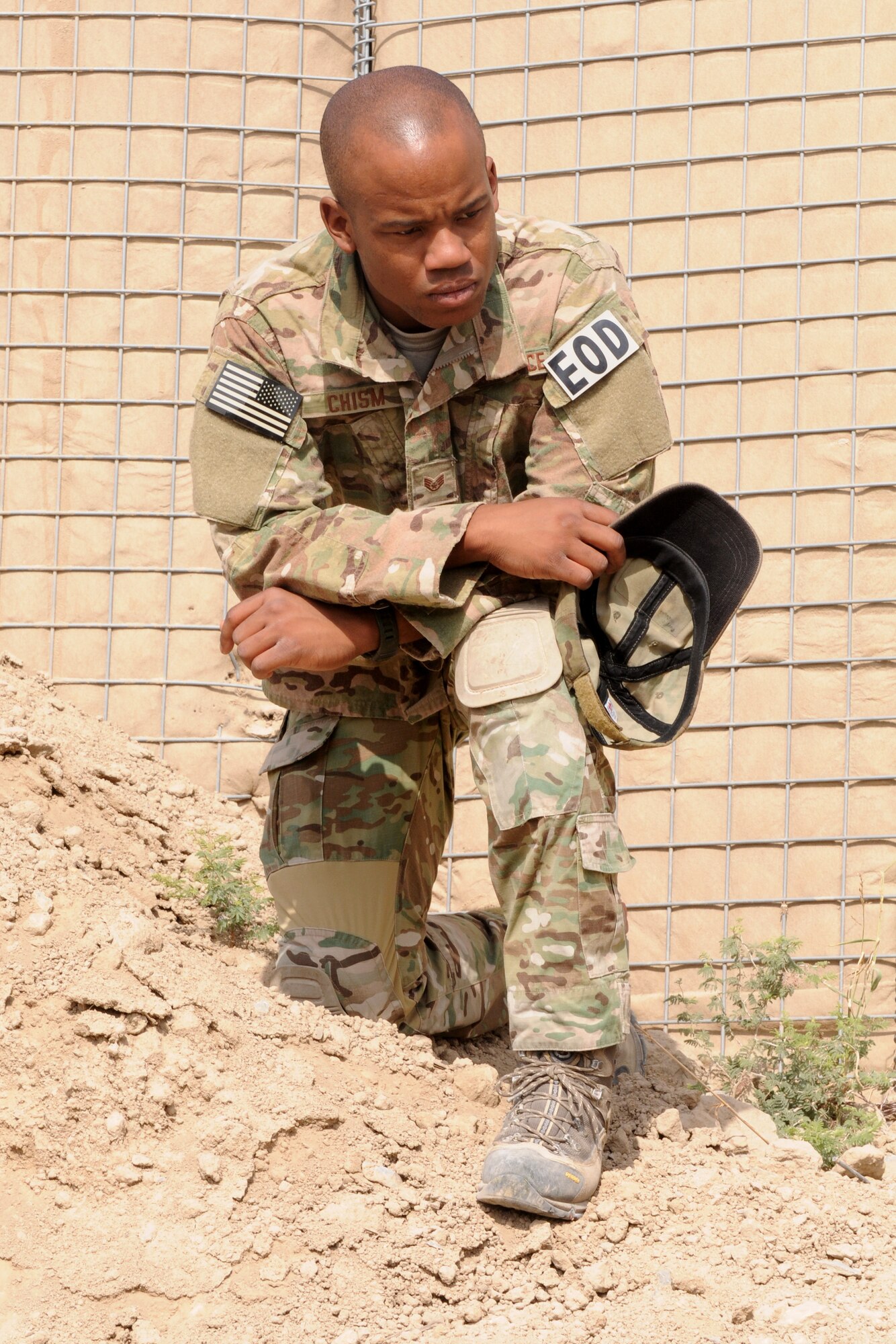 Air Force Staff Sgt. Brandon Chism, explosive ordnance disposal technician with the 466th Air Expeditionary Squadron, supervises Afghan National Civil Order Police Training. (U.S. Army photo by Staff Sgt. Lindsey Kibler)