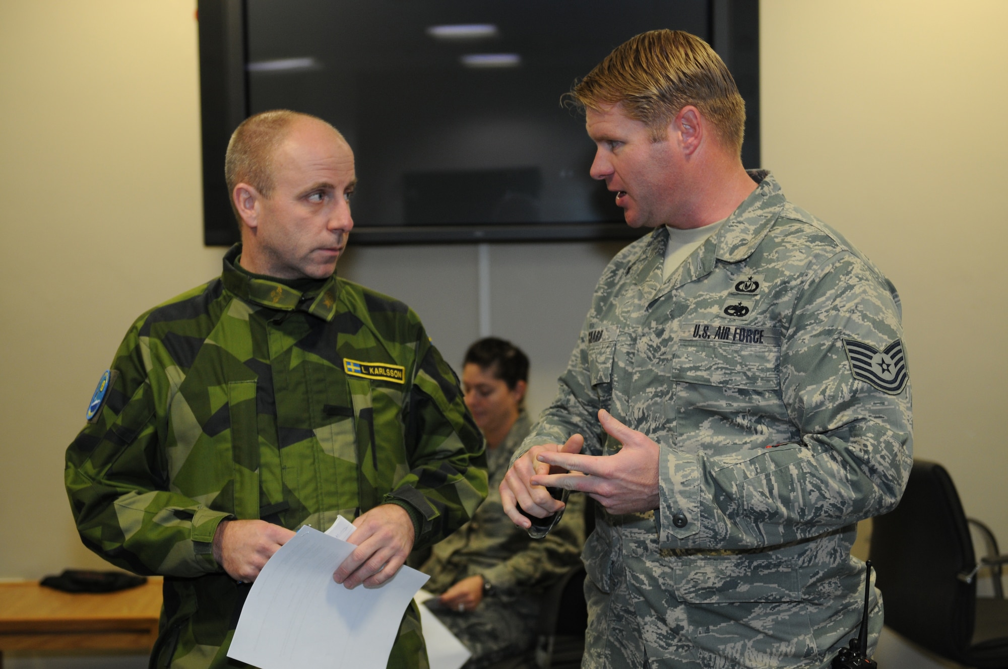 48th Fighter Wing hosts Swedish Airmen > Royal Air Force Lakenheath ...