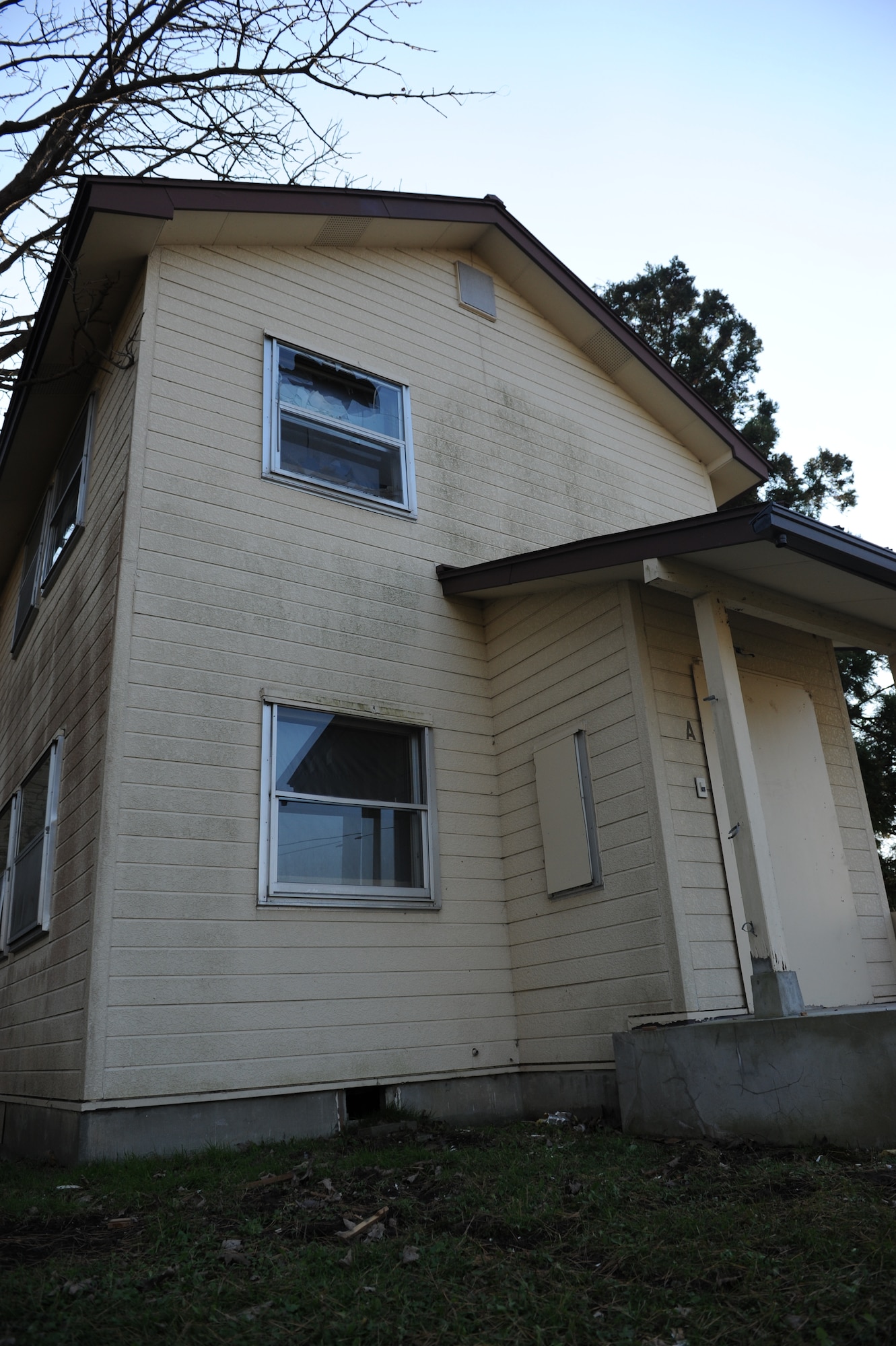 MISAWA AIR BASE, Japan – Buildings in the 20 area housing await demolition here Nov. 14. These buildings have been uninhabited since 2005 when they were used by the Misawa Inn for family pet lodging. (U.S. Air Force photo/Airman 1st Class Kia Atkins)