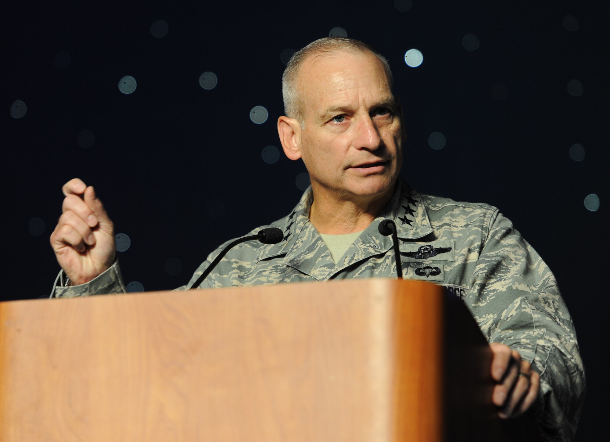BARKSDALE AFB, La. - Lt. Gen. Jim Kowalski, Air Force Global Strike Command commander, provides opening remarks during the AFGSC Technology and Innovation Symposium Nov. 8. The symposium, co-hosted by the Cyber Innovation Center, is being held in conjuction with the Global Strike Challenge competition and is an opportunity to develop relationships and exchange ideas with Industry and Academia that support the command.   (U.S. Air Force photo by Master Sgt. Corey A. Clements)