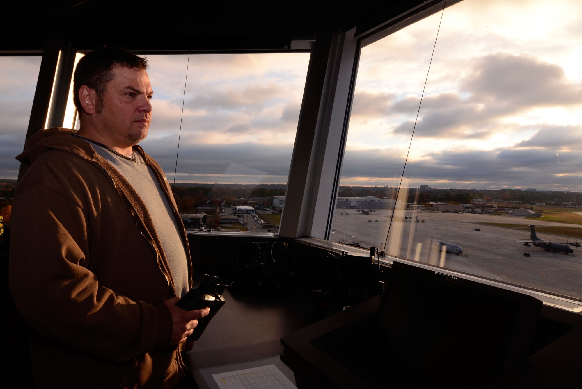 Joel R. Barszcz, Air Traffic Control Specialist from the 94th Operations Group, received the Air Traffic Controller (Civilian) of the Year 2010 here Nov. 16. (U.S. Air Force photo/Don Peek)