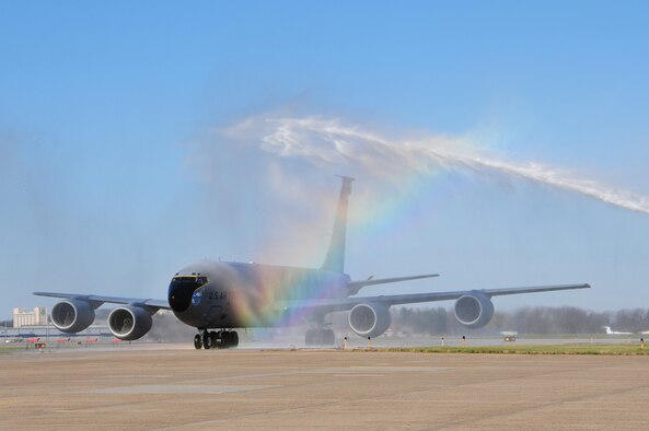 Lt. Col. David Irvin, 171st Air Refueling Wing pilot, completes the last flight of his career November 18, 2011. (National Guard photo by Master Sgt. Ann Young) (Released)