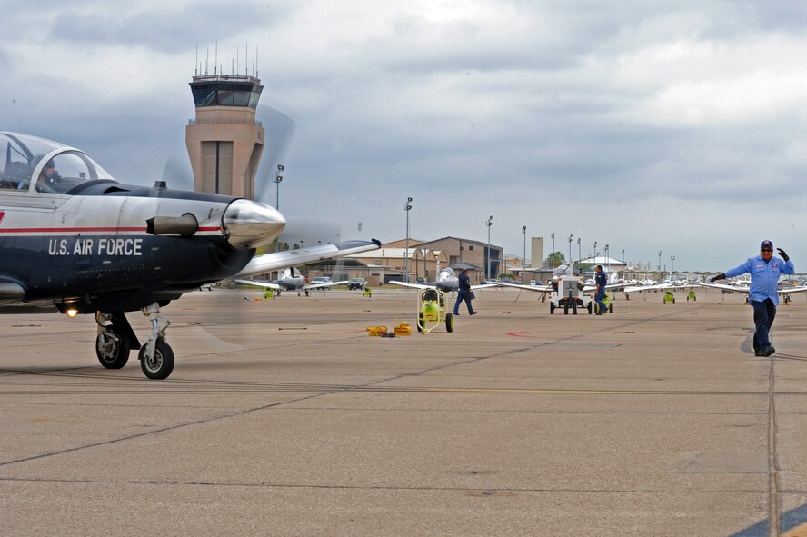 LAUGHLIN AIR FORCE BASE, Texas – A T-6A Texan II prepares for takeoff here Nov. 21. The T-6 aircraft is a single-engine, two-seat primary training aircraft designed to train student pilots. Laughlin graduates about 400 pilots annually. (U.S. Air Force photo/Senior Airman Scott Saldukas)