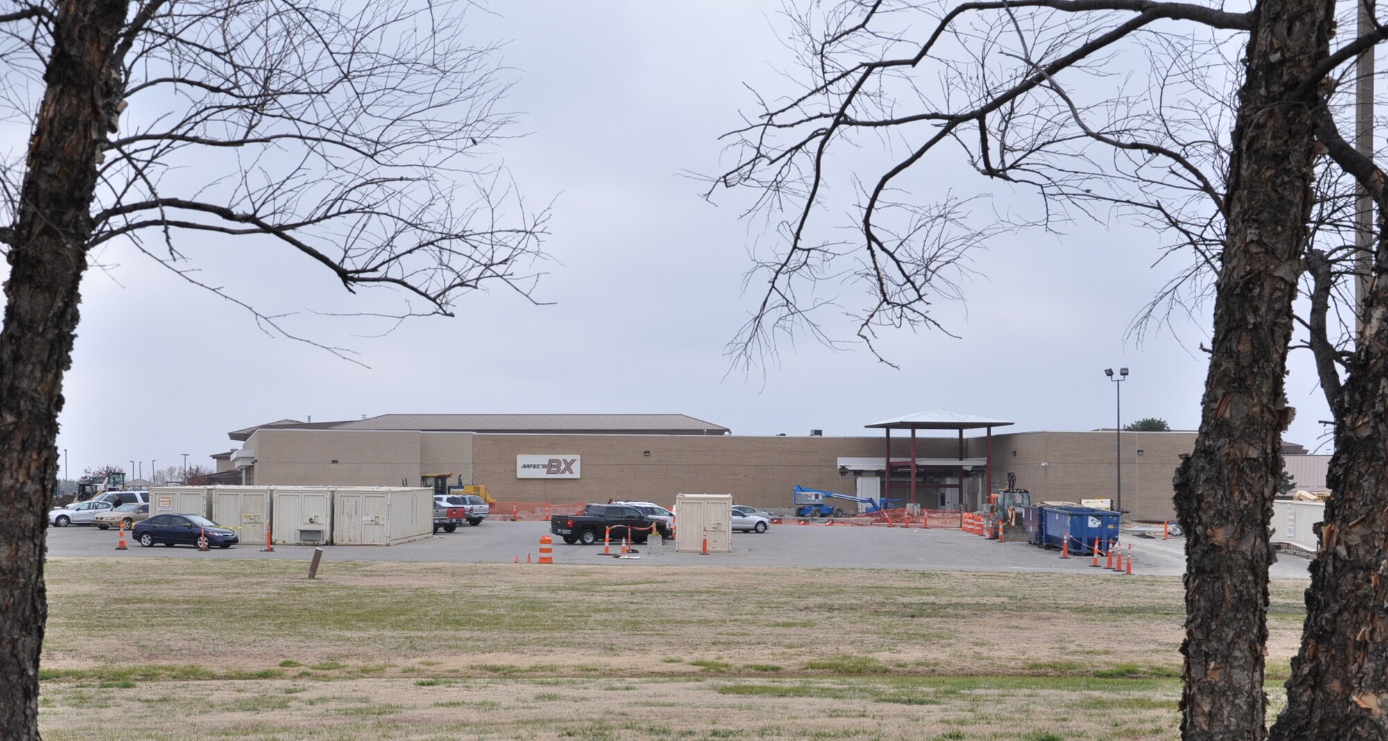 Like many retailers outside the base, the Army Air Force Exchange Service opened to crowds the day following the Thanksgiving holiday. Despite construction to the McConnell Base Exchange, temporarily limiting floor space, AAFES employees were on hand to ensure Airmen and their families could take advantage of holiday sales. (Air Force photo by Brannen Parrish)