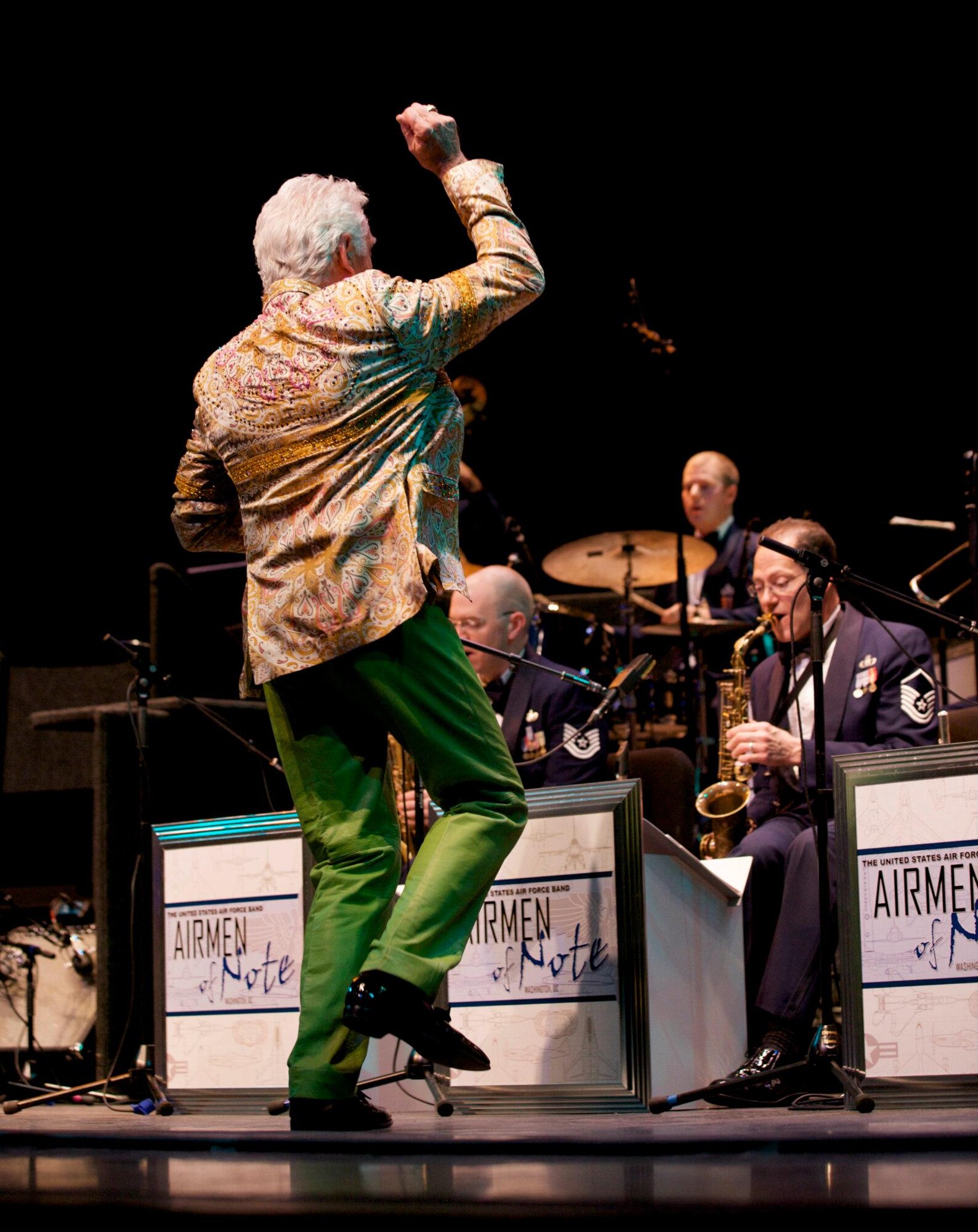 Trumpet legend Doc Severinsen leading the USAF Airmen of Note during the final performance of the 2011 Jazz Heritage Series.