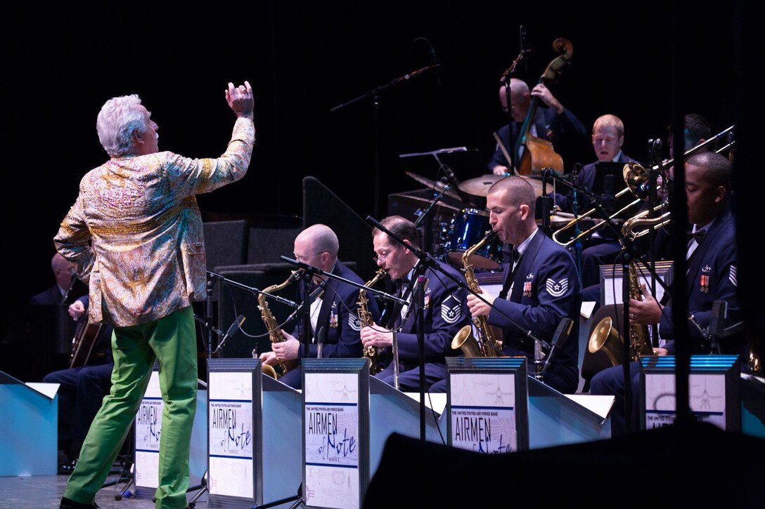 Trumpet legend Doc Severinsen cues the Airmen of Note during the final performance of the 2011 Jazz Heritage Series