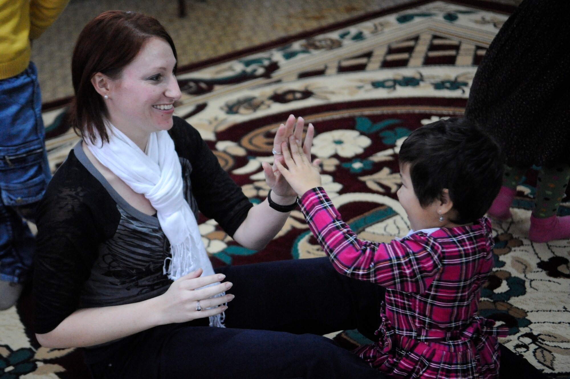 Photo essay Airmen spend day with Kyrgyz children > U.S. Air Forces
