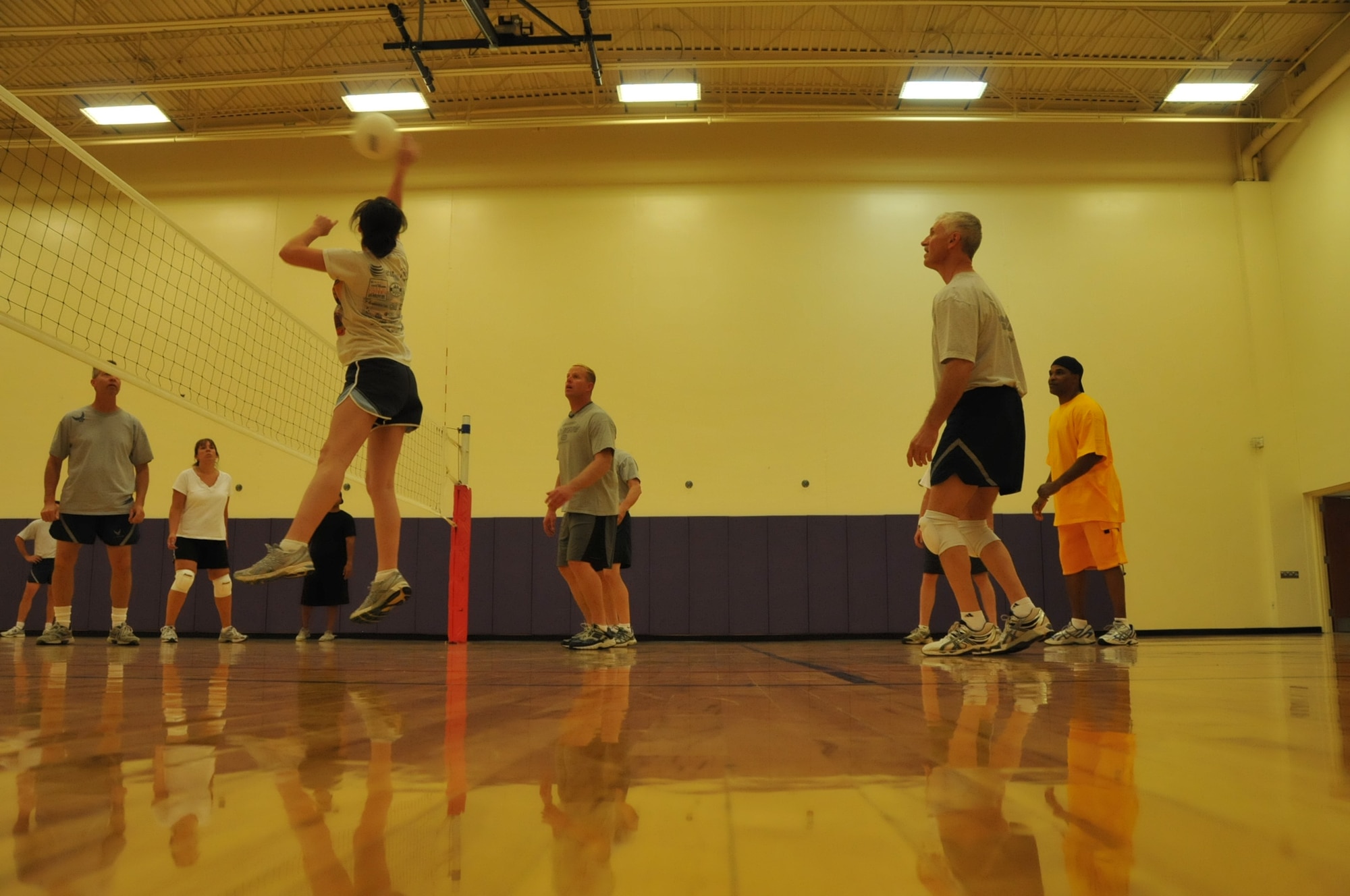 Senior Airman Stephanie Graybill, 27 Aerial Port squadron, blocks during a volleyball tournament during the October UTA.  (Air Force photo/TSgt. Jim Loehr)