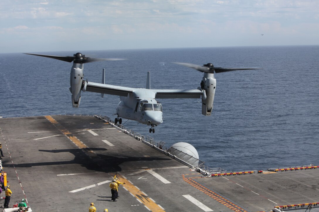 An MV-22 Osprey with Marine Medium Tiltrotor Squadron 161 takes off from the amphibious assault ship Makin Island's flight deck here Oct. 3. The 11th Marine Expeditionary Unit embarked the Makin Island, the amphibious transport dock New Orleans and the dock landing ship Pearl Harbor in San Diego Sept. 28 and is participating in its final exercise before deploying in November.