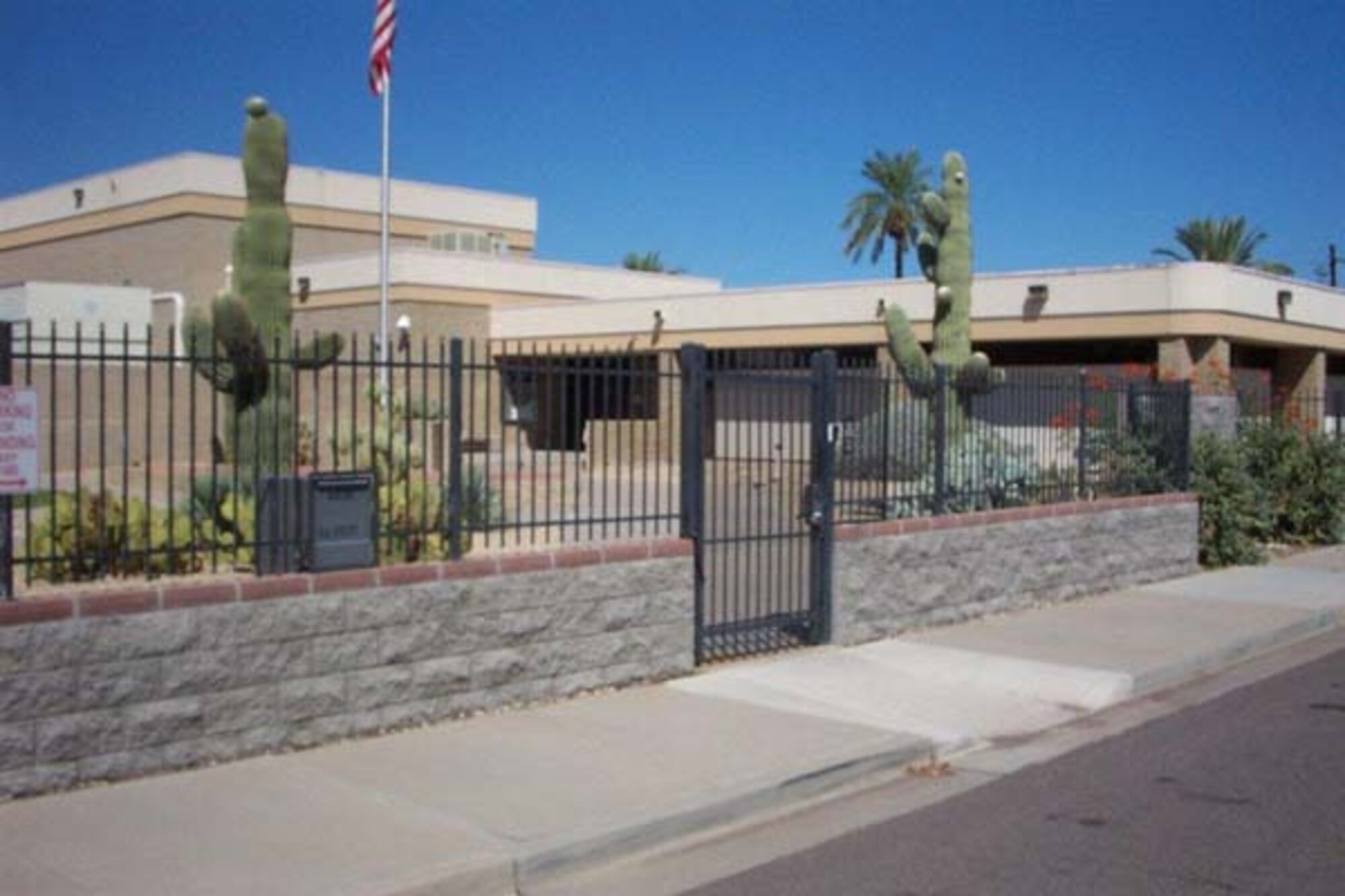 On Oct. 6, Air Force Real Property Agency announced their lease agreement with the City of Mesa for the former Air Force Research Lab on 6.5 acres located at the closed Williams Air Force Base.  The 10 buildings that comprise the lab complex were the last remnants of the former Williams AFB, which closed in 1993.