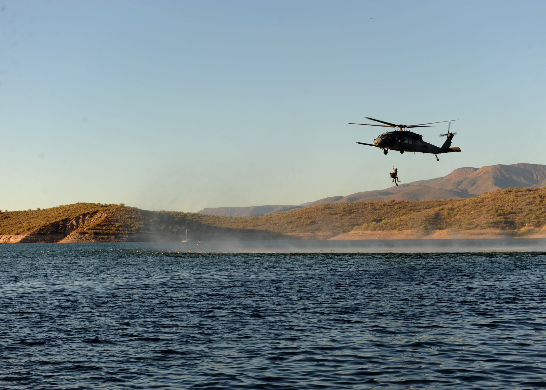 female air force pararescue