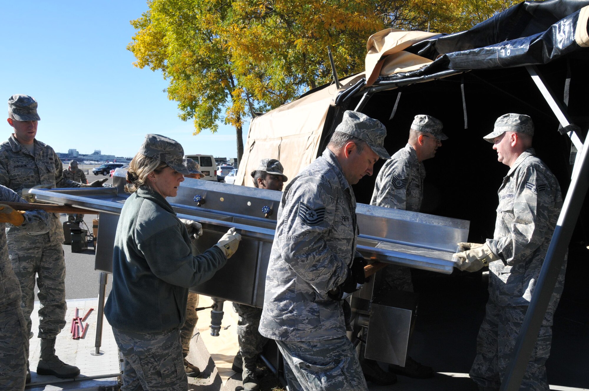 934th Force Support Squadron Airmen set up the Single Pallet Expeditionary Kitchen during an exercise Oct. 1. The SPEK is used to feed Airmen at deployed locations. (Air Force Photo/Tech. Sgt. Jeffrey Williams).