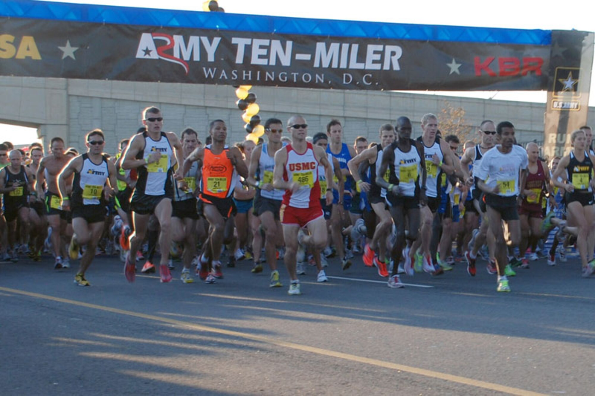 Ten Soldiers from Joint Base Elmendorf-Richardson and Fort Wainwright represented U.S. Army Alaska at the annual Army Ten-Miler in Washington, D.C. The Army Ten-Miler is produced by the U.S. Army District of Washington, which is located at Fort Lesley J. McNair (U.S. Army photos/Mary M. Rall)