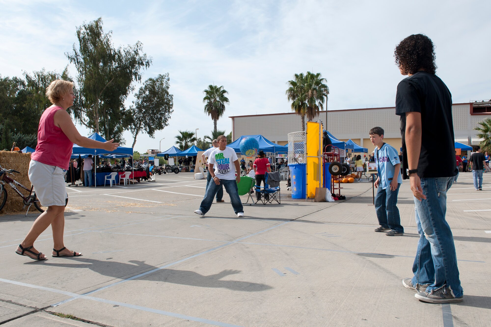Team Incirlik members play a game during the annual Fall Fest Oct. 15, 2011, at Incirlik Air Base, Turkey. The event is hosted by the 39th Force Support Squadron and includes a variety of food, activities and base organization booths. (U.S. Air Force photo by Senior Airman Anthony Sanchelli/Released)