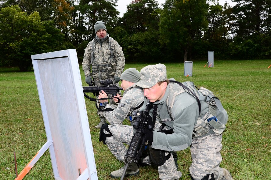 WRIGHT-PATTERSON AIR FORCE BASE, Ohio – Tech. Sgt. Patrick Yarusso, 445th Security Forces Squadron, gives instructions to members of his unit during a squadron weapons maneuver exercise Oct. 1, 2011 at Wright-Patterson Air Force Base, Ohio. (U.S. Air Force Photo/by Tech. Sgt. Anthony Springer)