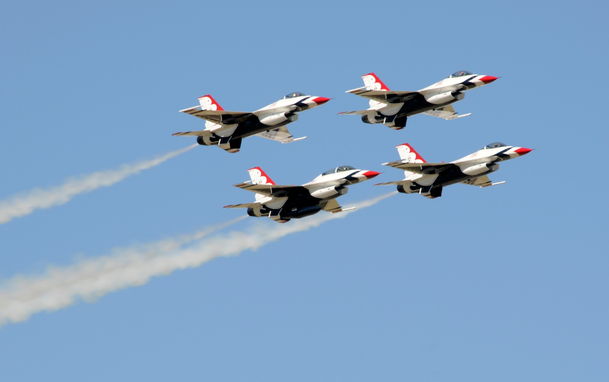 The United States Air Force Thunderbirds Air Demonstration Squadron performs at the Fort Smith Air Show Oct. 2 at the 188th Fighter Wing in Fort Smith, Ark. (U.S. Air Force photo by Senior Master Sgt. Dennis Brambl/188th Fighter Wing Public Affairs)