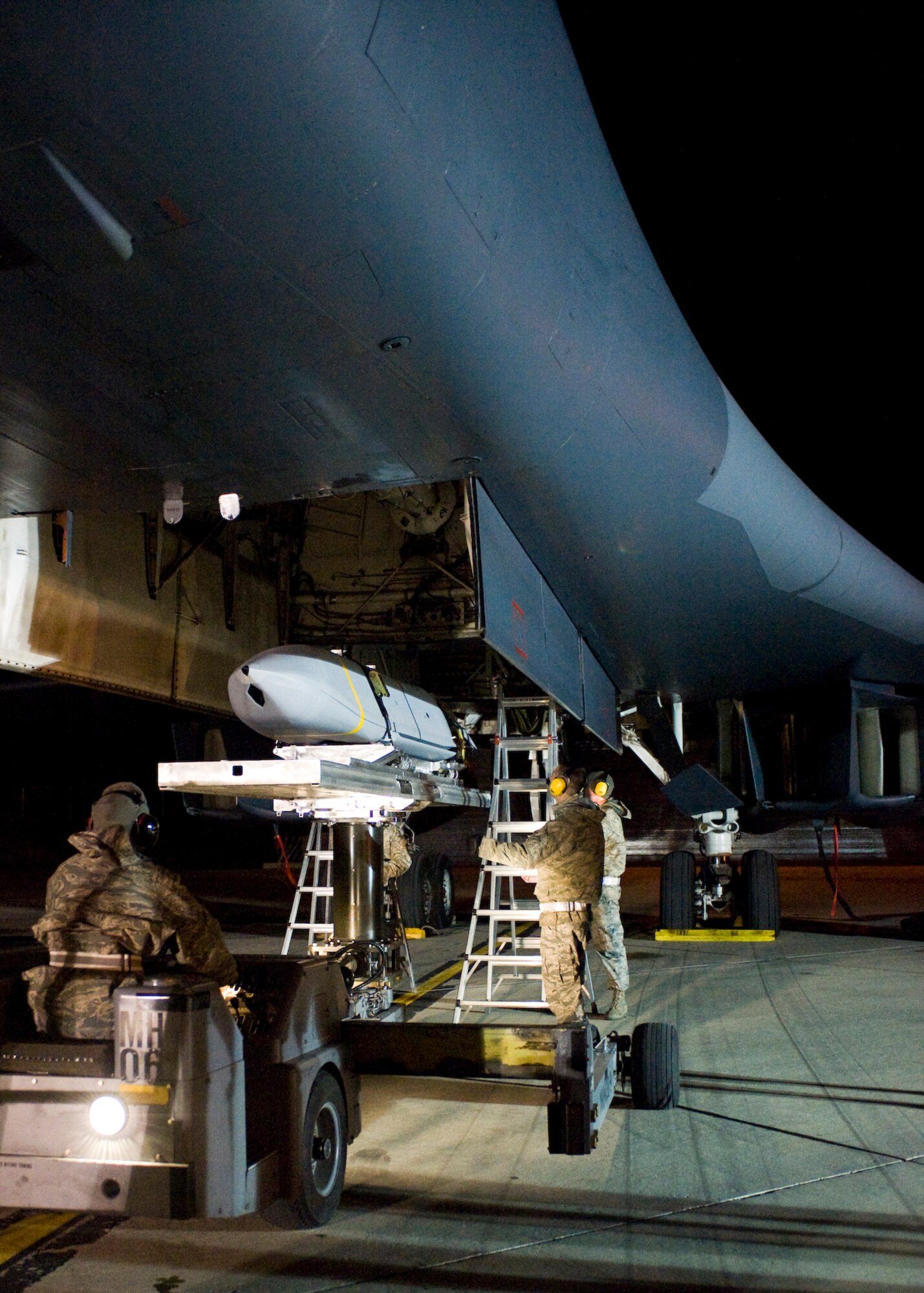 B-1 Aircrews Drop The Hammer During Exercise > Eglin Air Force Base ...