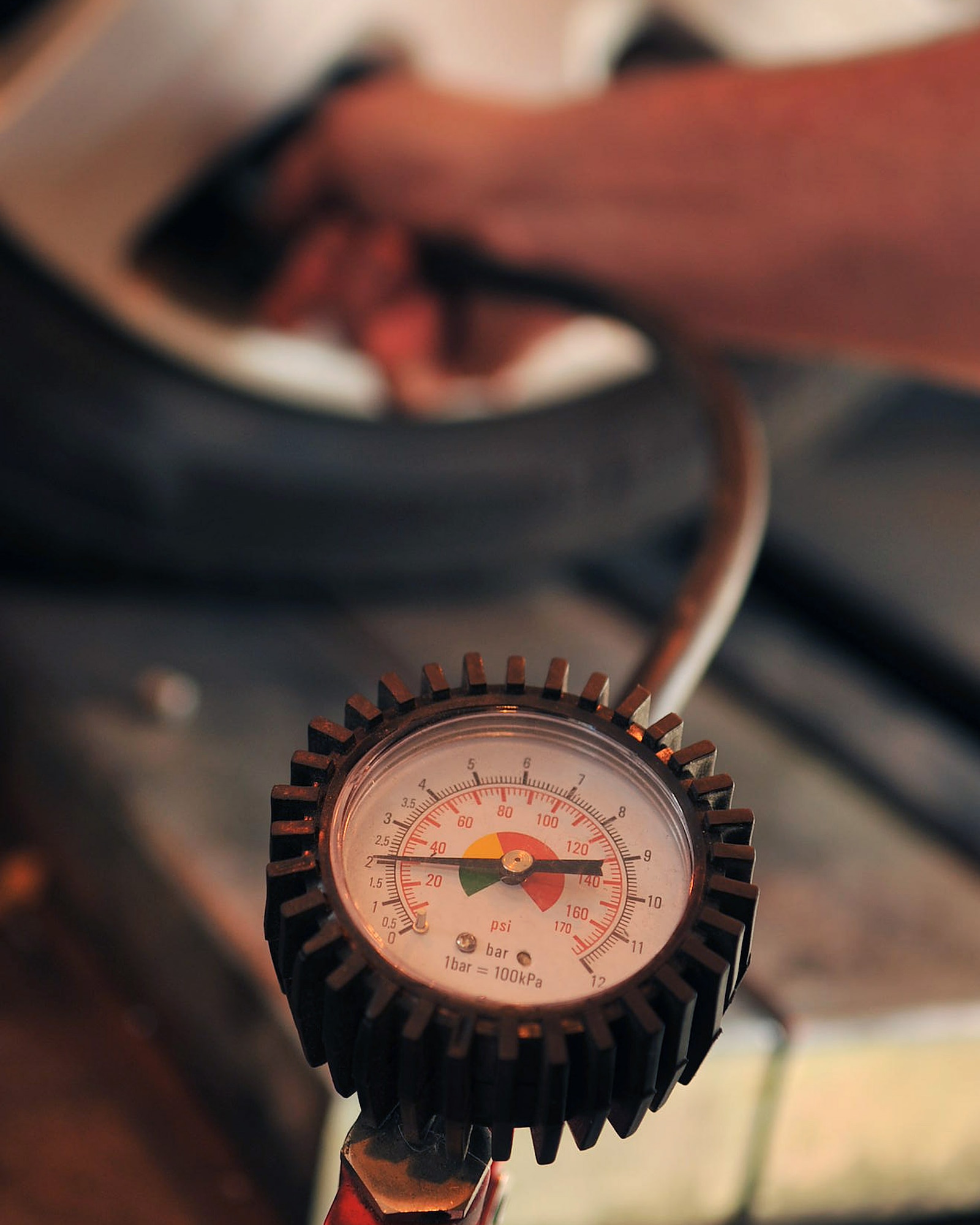 Tire Pressure: The Overlooked Secret To A Safer Drive - 1mwzxkt