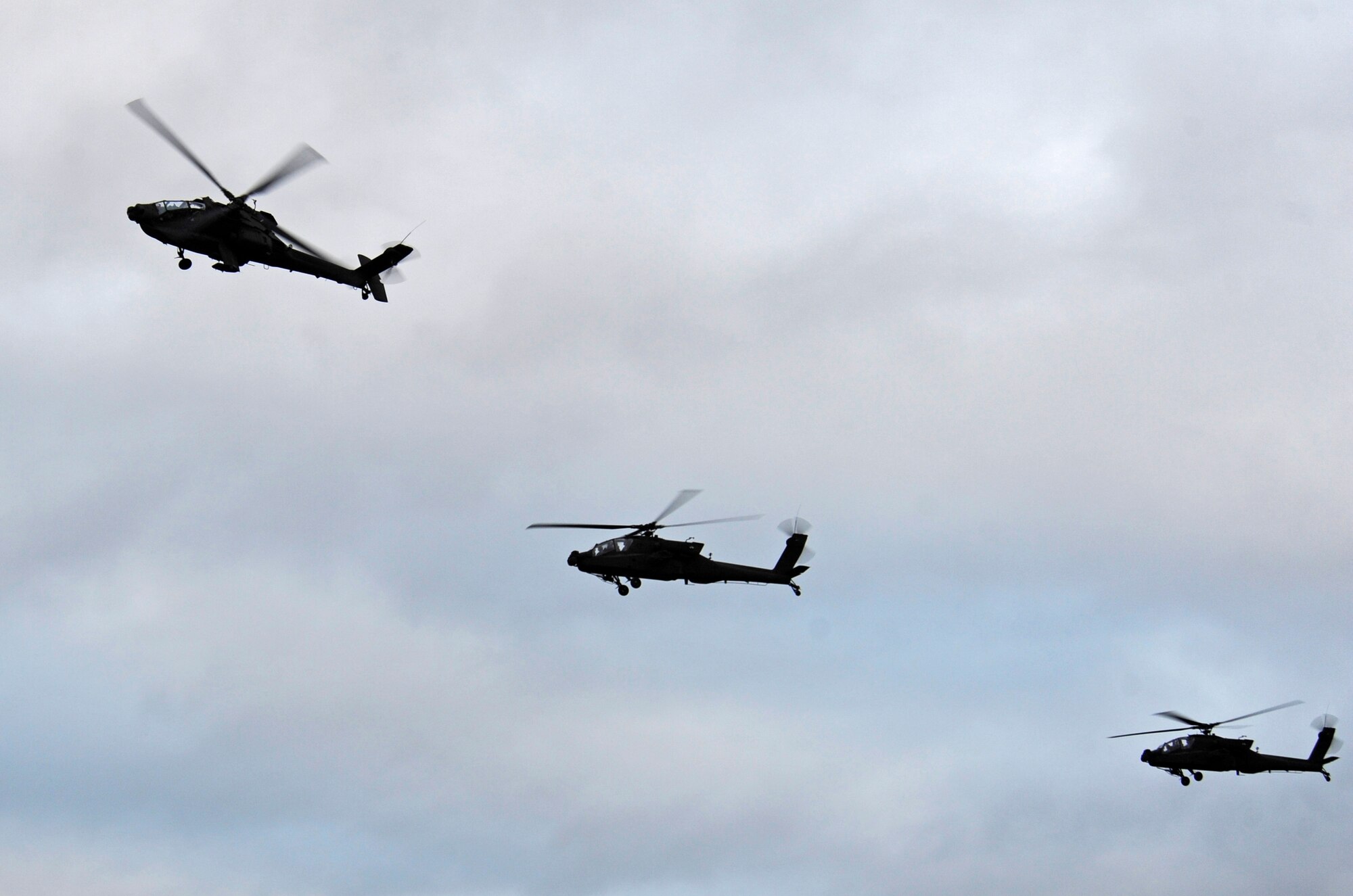 The 1-135th Attack Reconnaissance Battalion received three new AH-64D Apache Longbow helicopters Oct. 19. The multi-mission Apache Longbow is the next-generation version of the original AH-64D Apache. With its fire-control radar, the air craft is known as the AH-64D Apache Longbow. (U.S. Air Force photos/Staff Sgt. Alexandra M/ Boutte)