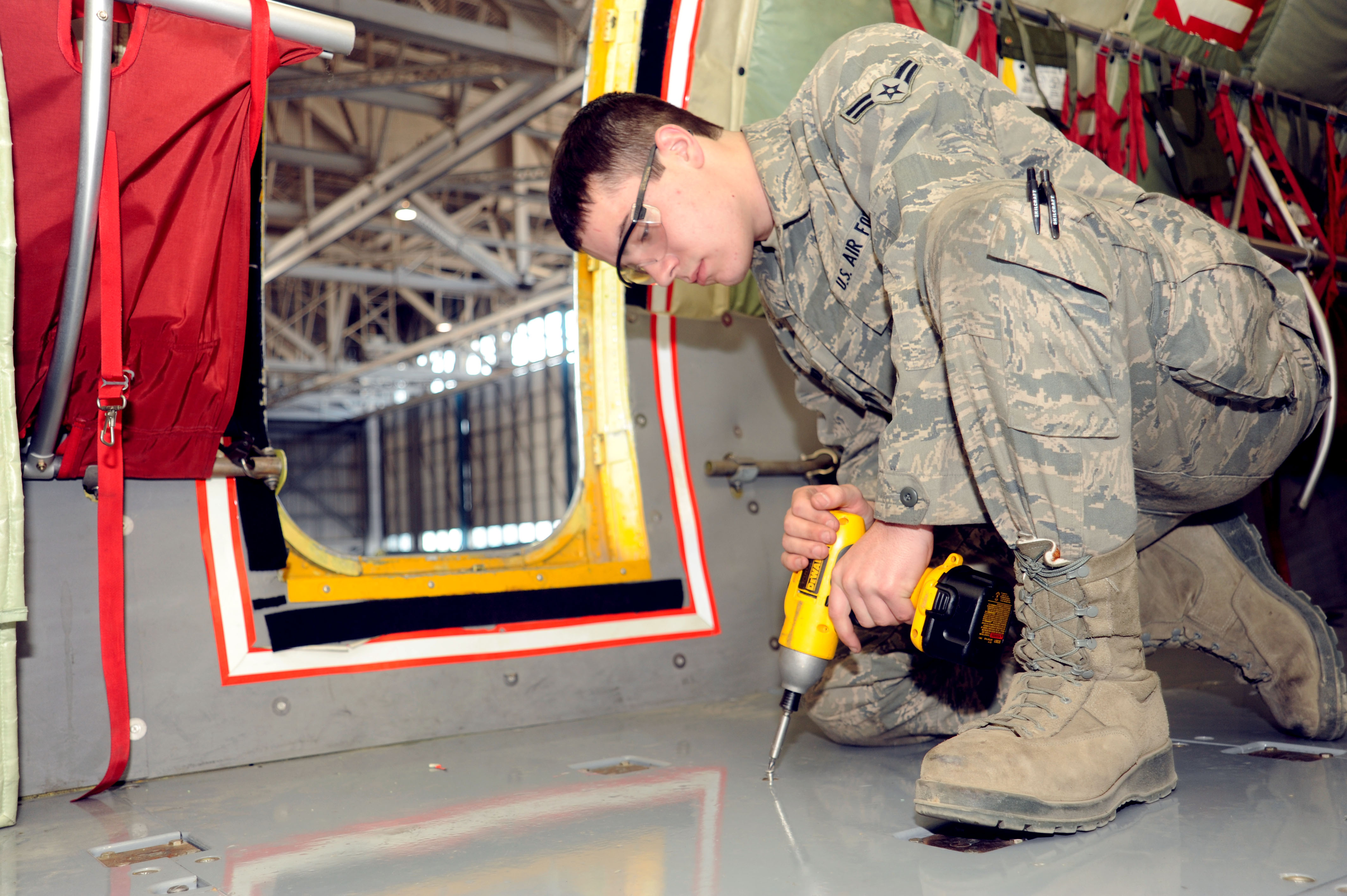 Total Force Integration 92nd And 141st Air Refueling Wing Maintainers