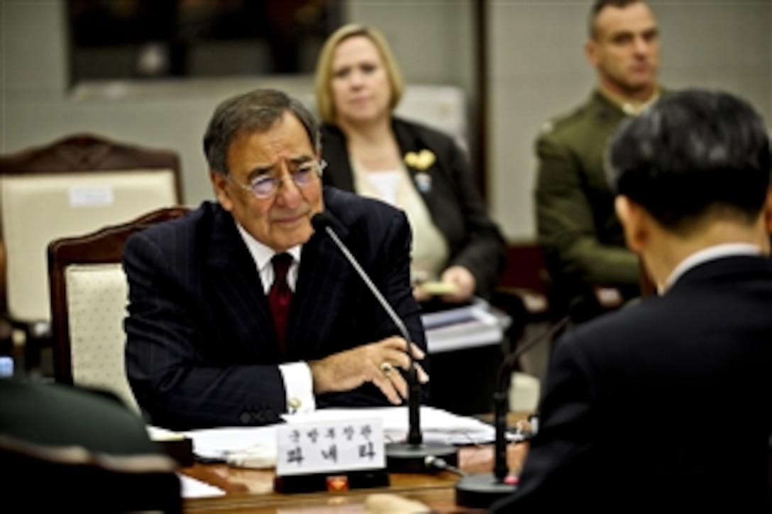 U.S. Defense Secretary Leon E. Panetta attends a security consultative meeting with South Korean Defense Minister Kim Kwan-jin in Seoul, South Korea, Oct. 28, 2011. 